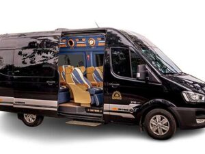 Mui Ne - Ho Chi Minh City Limousine 9 - seater Bus