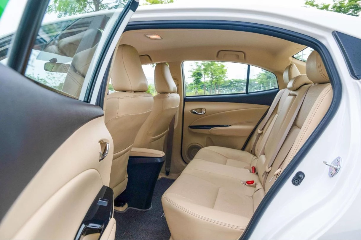 vietnam-car-rental-service-1-2